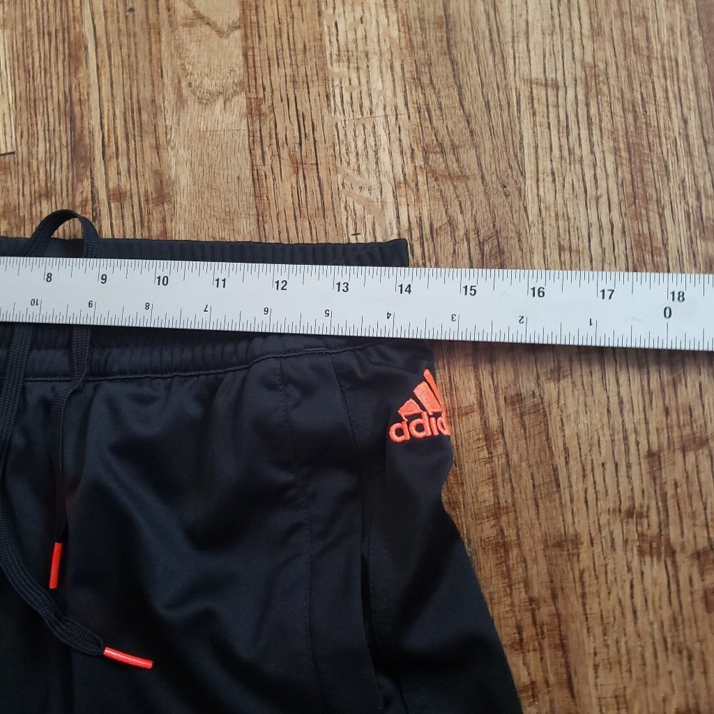 Adidas Short - Picture 2 of 7